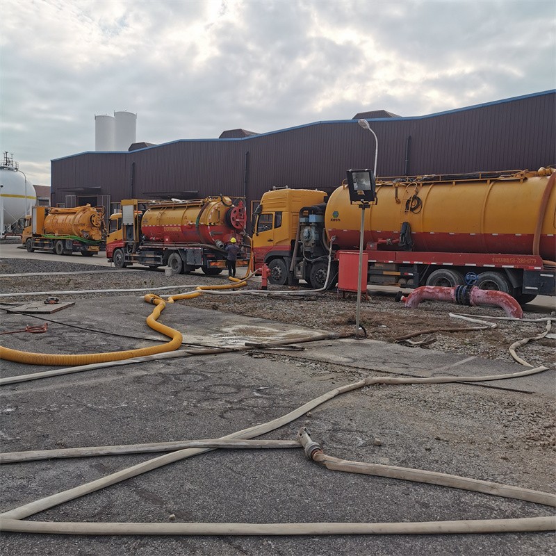 太子河污水池清理